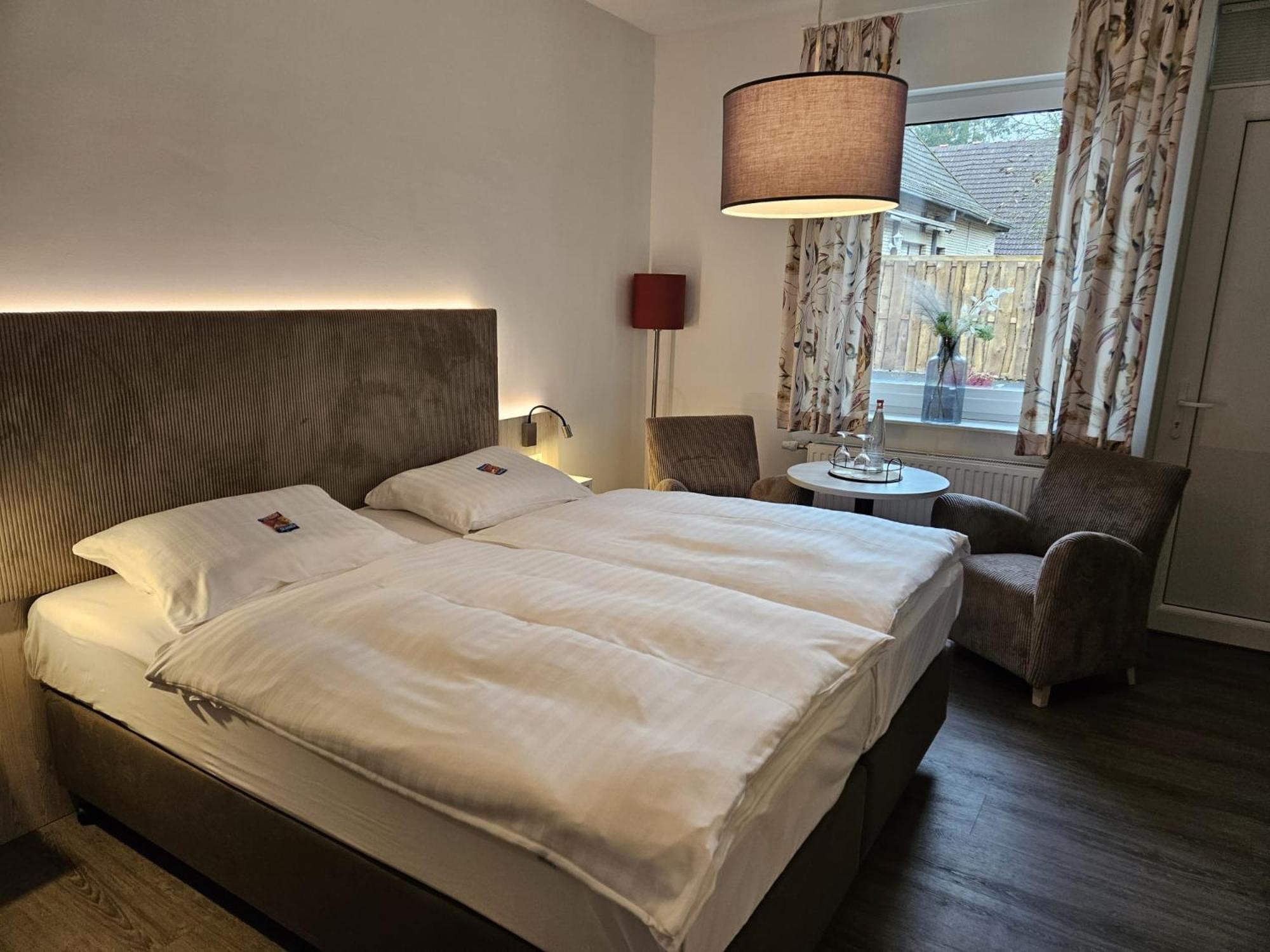 Hotel Zur Post Neubruchhausen المظهر الخارجي الصورة